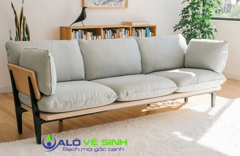 Alo Vệ Sinh áp dụng dung dịch vệ sinh sofa phù hợp cho từng loại chất liệu vải sofa khác nhau.