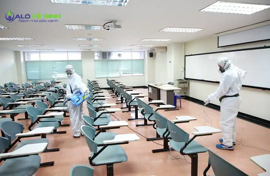 Với máy móc hiện đại, dung dịch chất lượng, Alo Vệ Sinh luôn sẵn sàng bảo vệ bạn khỏi vi khuẩn - virus gây hại